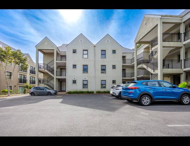 2 BEDROOM APARTMENT FOR SALE IN SILVER OAKS